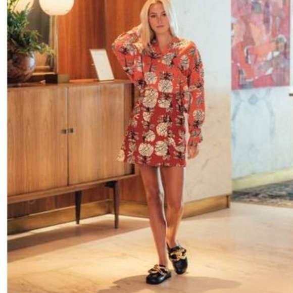 !! NEW !! Chunky Chain Detail Mules in Black Vegan Leather - Picture 9 of 14